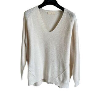 Alexandre Laurent Paris V Neck Cream Sweater Size M